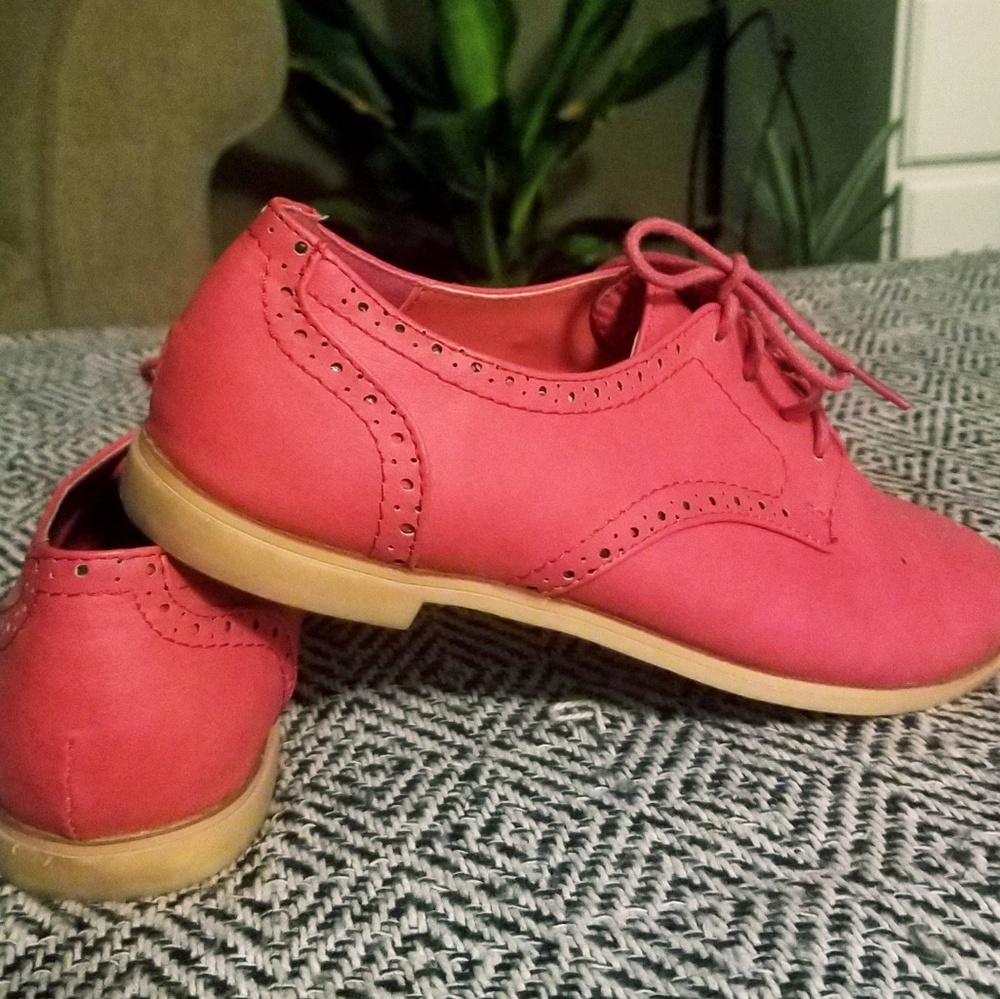 Raspberry Oxford Shoes